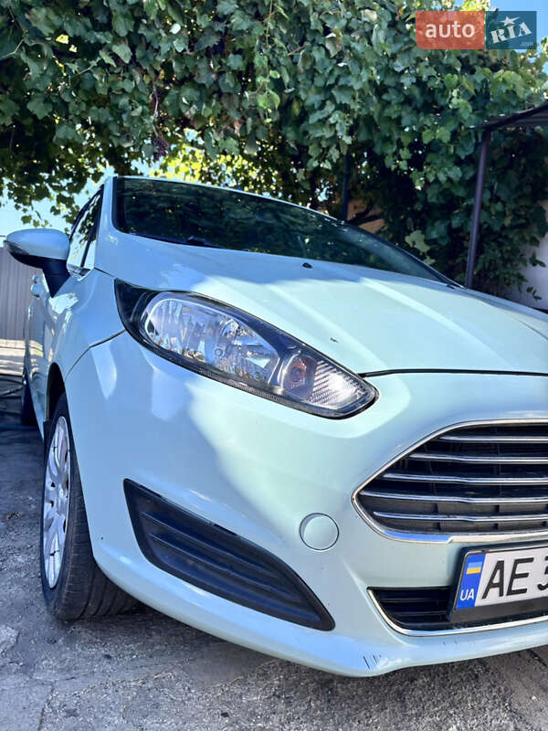 Хэтчбек Ford Fiesta 2016 в Павлограде