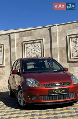 Хэтчбек Ford Fiesta 2007 в 