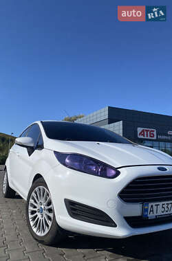 Хэтчбек Ford Fiesta 2014 в 