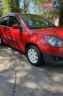 Хэтчбек Ford Fiesta 2007 в 