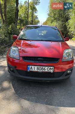 Хэтчбек Ford Fiesta 2007 в 