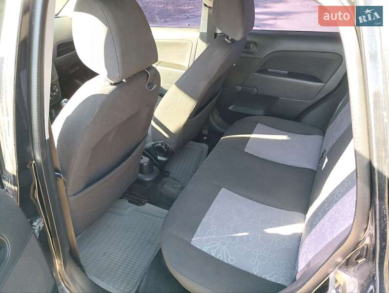 Хэтчбек Ford Fiesta 2008 в Белгороде-Днестровском