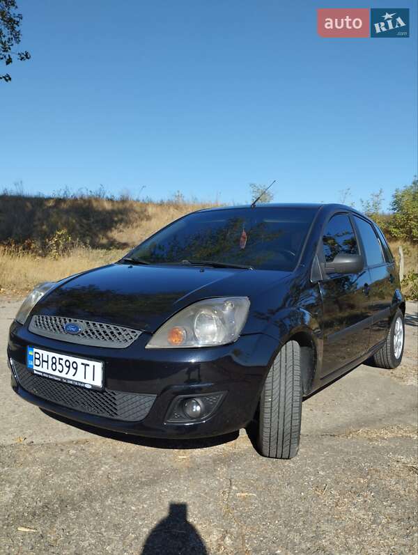 Хэтчбек Ford Fiesta 2008 в Белгороде-Днестровском