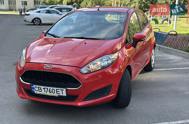 Хэтчбек Ford Fiesta 2016 в 