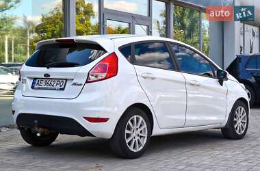 Хэтчбек Ford Fiesta 2013 в 