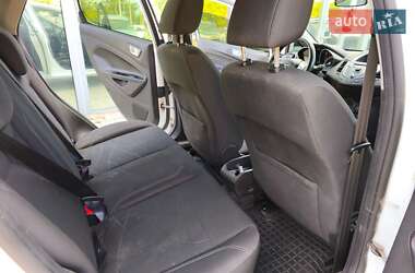 Хэтчбек Ford Fiesta 2013 в 