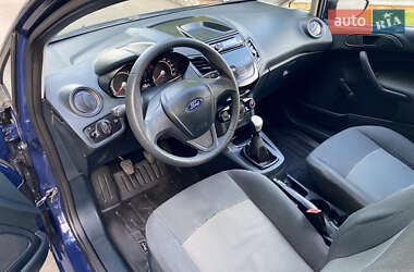 Хэтчбек Ford Fiesta 2012 в 