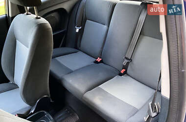 Хэтчбек Ford Fiesta 2012 в 