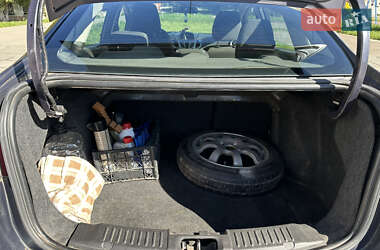 Седан Ford Fiesta 2012 в 