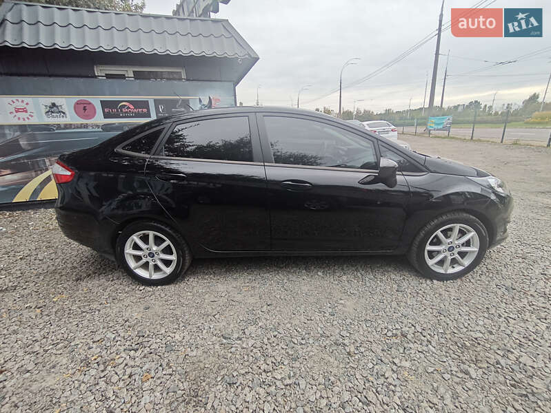 Седан Ford Fiesta 2019 в Киеве