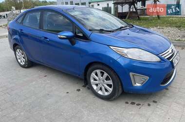 Седан Ford Fiesta 2011 в 
