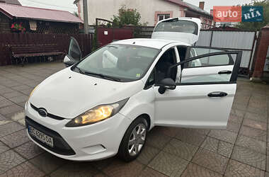 Хэтчбек Ford Fiesta 2009 в 