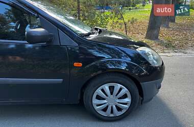 Хэтчбек Ford Fiesta 2008 в 