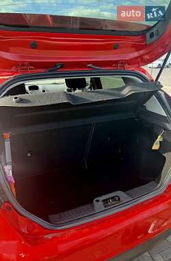 Хэтчбек Ford Fiesta 2013 в 