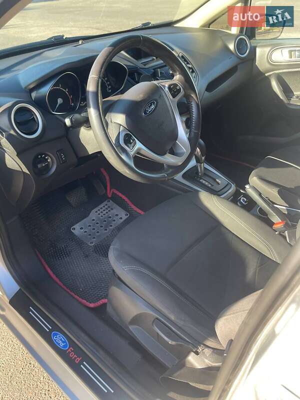 Седан Ford Fiesta 2014 в Одессе