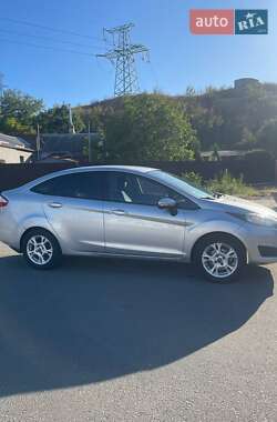 Седан Ford Fiesta 2014 в Одессе