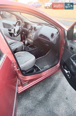 Хэтчбек Ford Fiesta 2007 в 