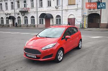 Хэтчбек Ford Fiesta 2014 в 