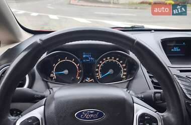 Хэтчбек Ford Fiesta 2014 в 