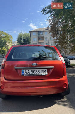 Хэтчбек Ford Fiesta 2006 в 