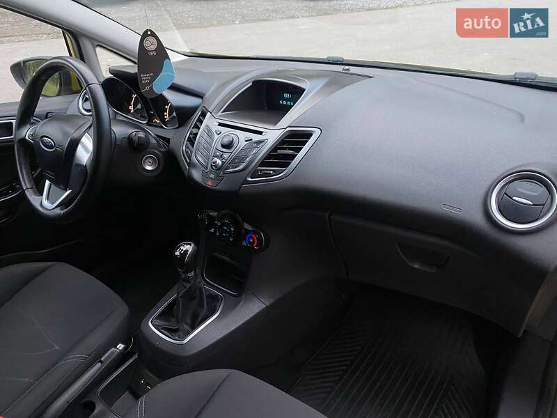 Хэтчбек Ford Fiesta 2013 в Виннице