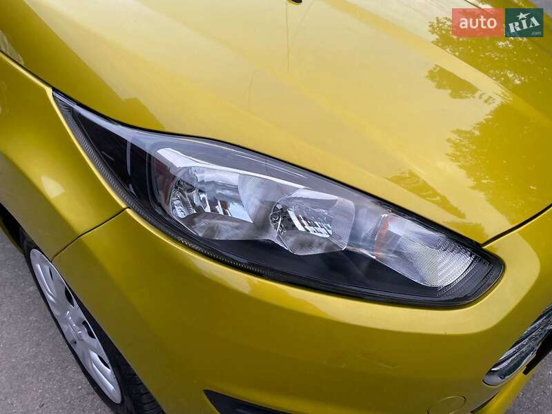 Хэтчбек Ford Fiesta 2013 в Виннице