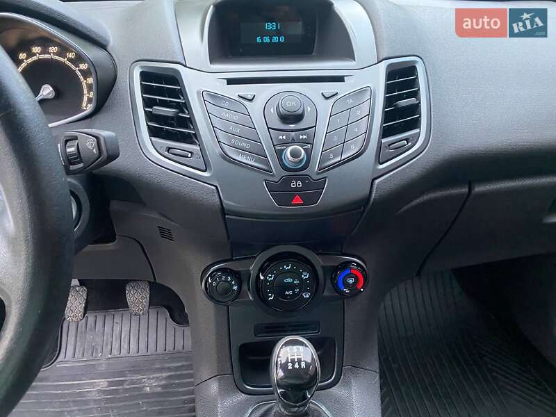 Хэтчбек Ford Fiesta 2013 в Виннице