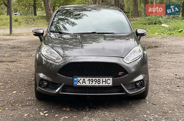 Хэтчбек Ford Fiesta 2017 в 