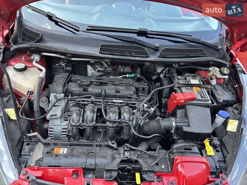 Хэтчбек Ford Fiesta 2011 в Львове