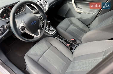 Хэтчбек Ford Fiesta 2009 в 