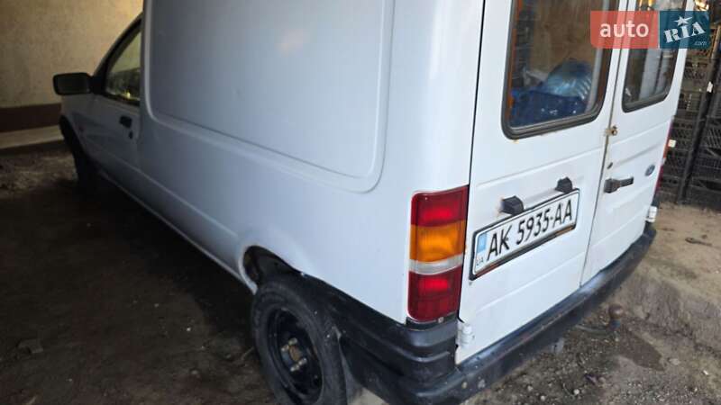 Хэтчбек Ford Fiesta 1993 в Никополе