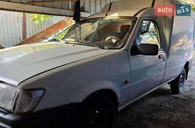 Хэтчбек Ford Fiesta 1993 в 