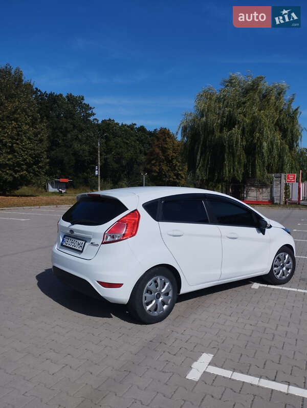 Хэтчбек Ford Fiesta 2016 в Виннице