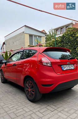Хэтчбек Ford Fiesta 2013 в 