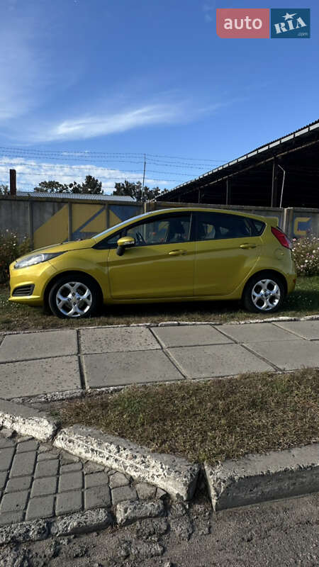 Хэтчбек Ford Fiesta 2013 в Черкассах фото 2 Хэтчбек Ford Fiesta 2013 в Черкассах