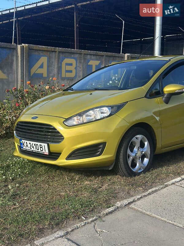 Хэтчбек Ford Fiesta 2013 в Черкассах фото 4 Хэтчбек Ford Fiesta 2013 в Черкассах