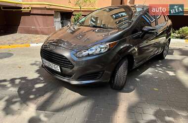 Седан Ford Fiesta 2014 в 