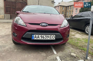 Хэтчбек Ford Fiesta 2011 в Киеве