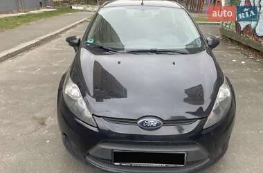 Хэтчбек Ford Fiesta 2012 в Львове