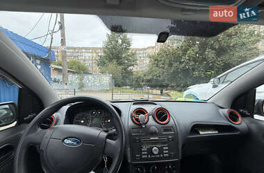 Хэтчбек Ford Fiesta 2008 в 