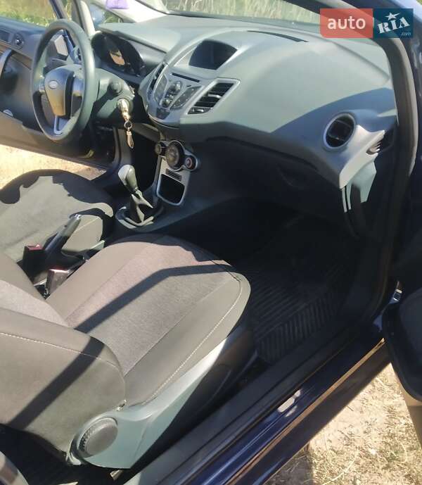 Хэтчбек Ford Fiesta 2011 в Хмельницком
