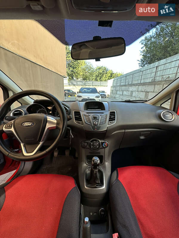 Хэтчбек Ford Fiesta 2013 в Черкассах
