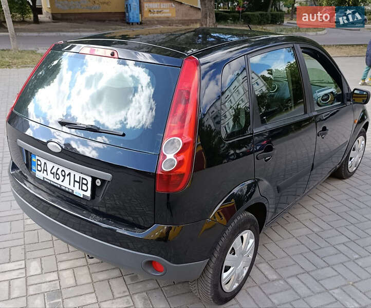 Хэтчбек Ford Fiesta 2006 в Кропивницком