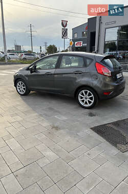 Хэтчбек Ford Fiesta 2019 в 
