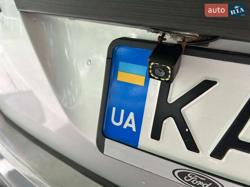 Хэтчбек Ford Fiesta 2006 в Киеве