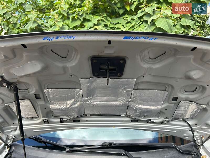 Хэтчбек Ford Fiesta 2006 в Киеве