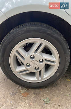 Хэтчбек Ford Fiesta 2007 в 