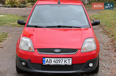 Хэтчбек Ford Fiesta 2007 в 