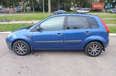 Хэтчбек Ford Fiesta 2007 в 