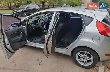 Седан Ford Fiesta 2016 в 